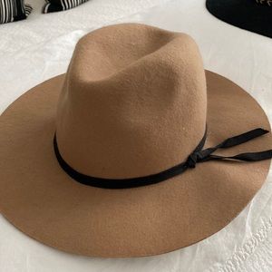 Tan Hat